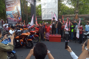 MENGGELEGAR.. Touring Sosial Kebangsaan dalam Rangka Pelaksanaan Bulan Bung Karno V Tahun 2023 di Provinsi Bali.