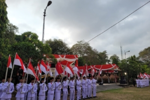 Kaban Kesbangpol Bali Wakili Pj. Gubernur Bali Buka Acara Kirab Merah Putih