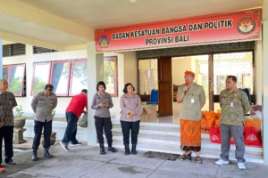 NGROMBO Bhakti Sosial ke-36, Pos Terpadu Badan Kesbangpol Bali Bantu Entaskan Kemiskinan Ekstrim