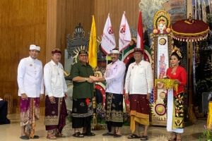 Mewakili Gubernur Bali, Kaban Kesbangpol Buka Seminar Nasional Puskor Hindunesia ke-23 di Denpasar